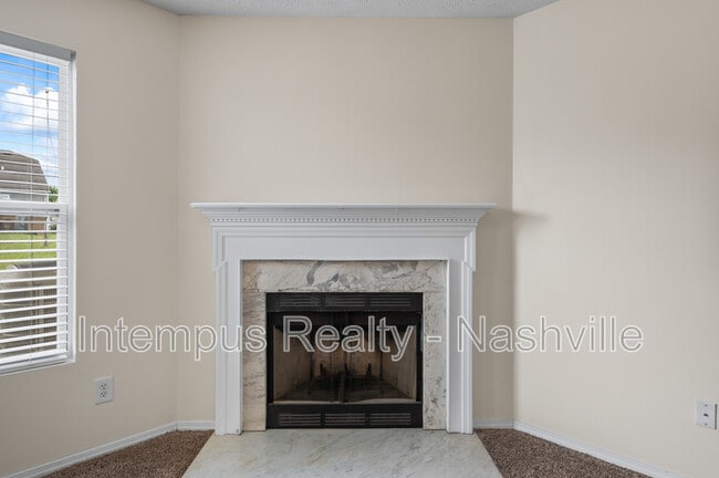 Building Photo - 3236 Woodpoint Dr