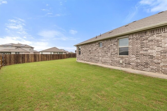 Building Photo - 16401 Coratina Dr