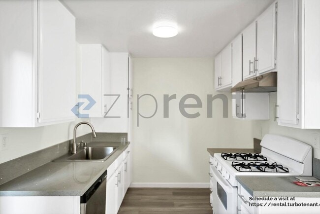 Building Photo - 1621 Gish Ave