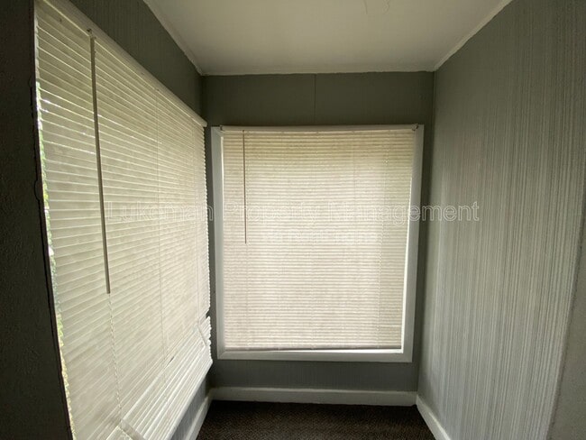 Building Photo - 727 Wheaton Ave