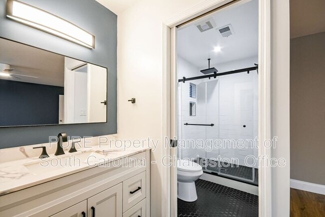 Building Photo - 102 Baldwin Ln