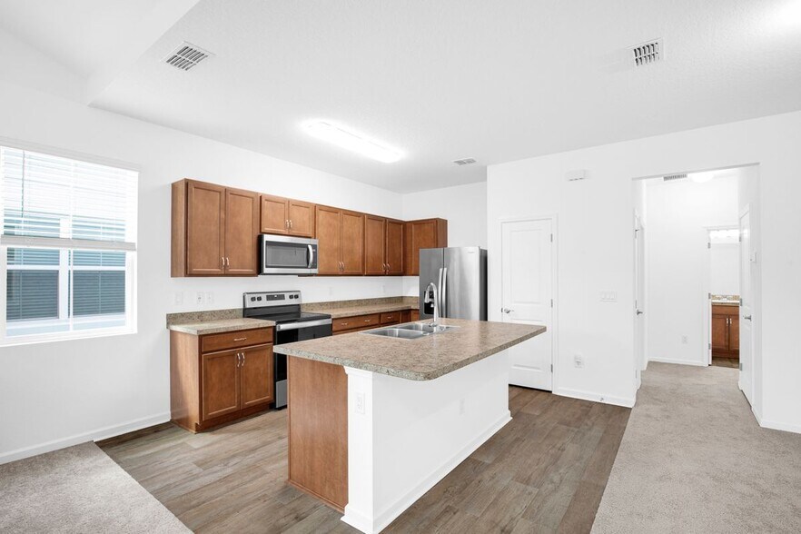 Building Photo - 513 High Tide Ln