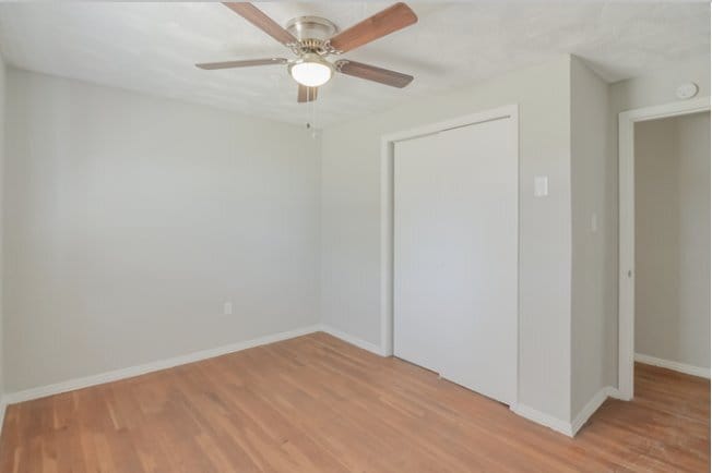 Building Photo - 115 S 1659