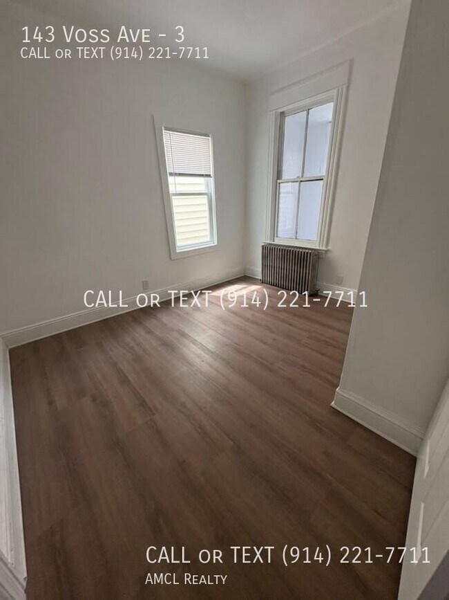 Building Photo - 143 Voss Ave