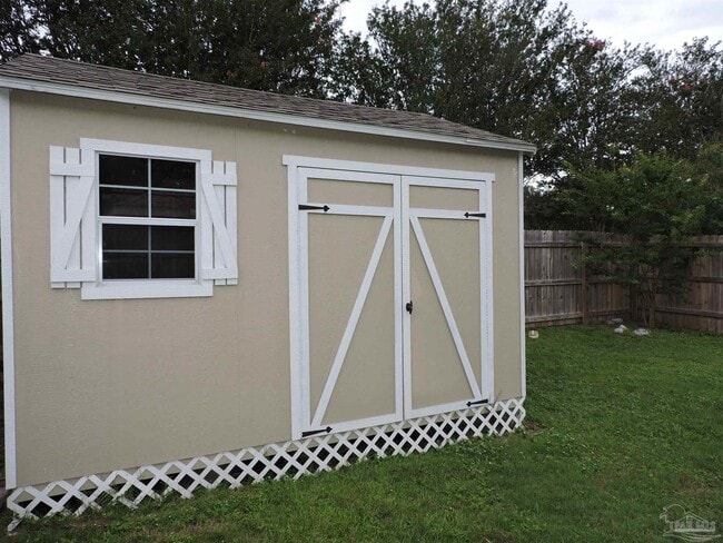 Building Photo - 2320 Trailwood Dr