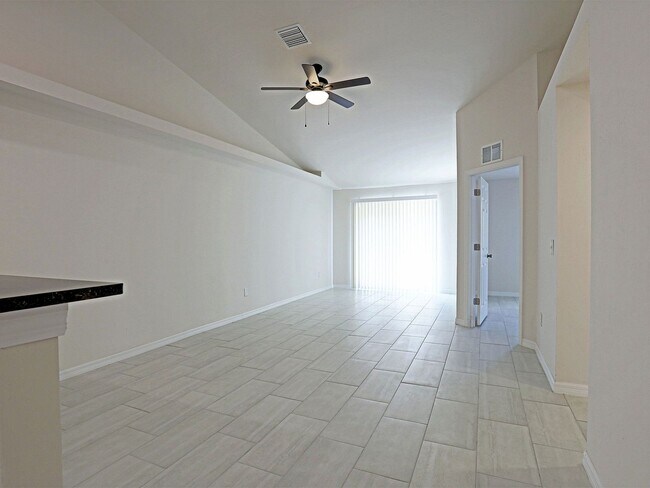 Building Photo - Cape Coral 828