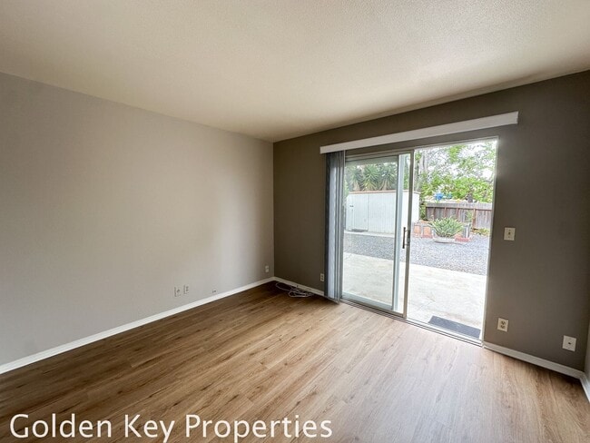 Building Photo - Lovely home in Costa Serena (55+ Community)