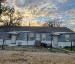 Building Photo - 2885 S Rutan St