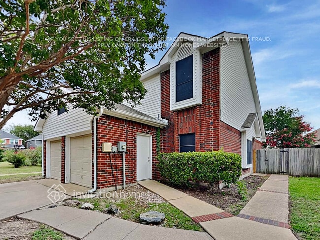 Building Photo - 3332 Renaissance Dr