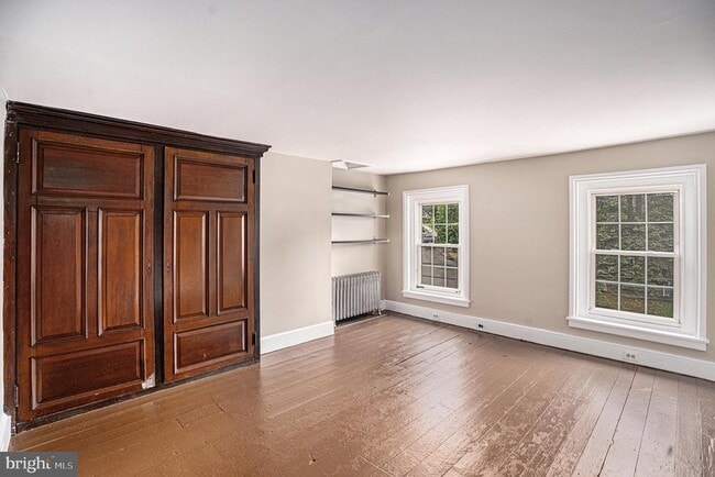 Building Photo - 363 Spring Mill Ave