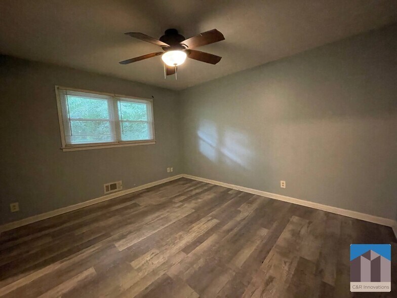 Building Photo - 5566 Rock Garden Ct NW