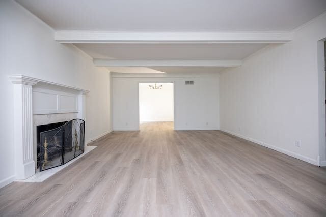 Building Photo - Large Duplex in Far North Peoria