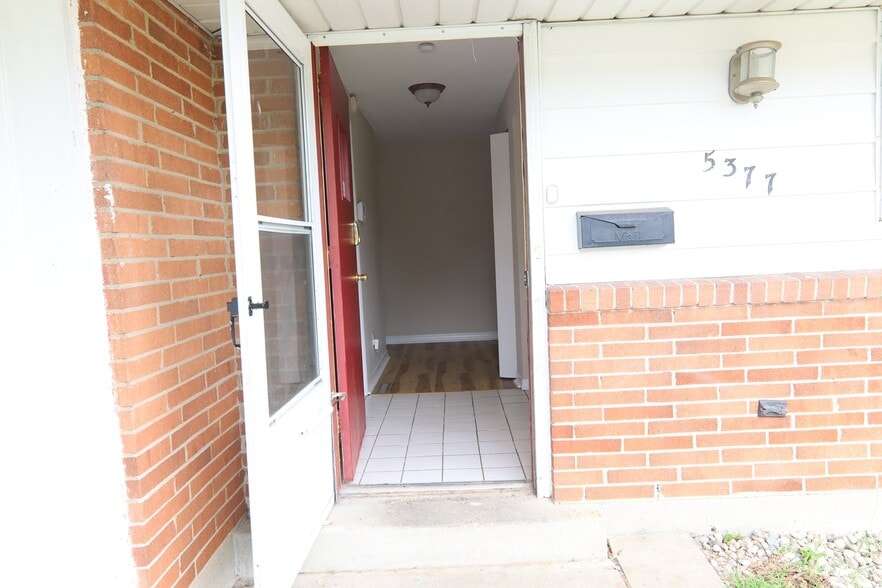 Building Photo - 5377 Flotron Dr