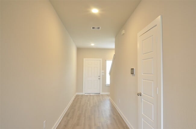 Building Photo - 6402 Verbena Blossom Trail