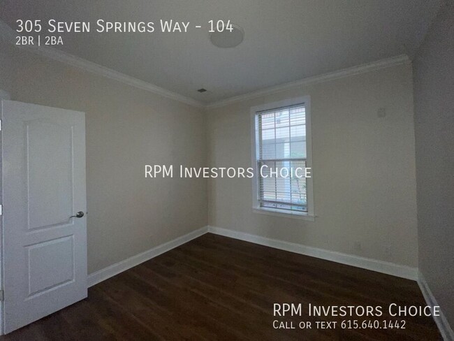 Building Photo - 305 Seven Springs Way