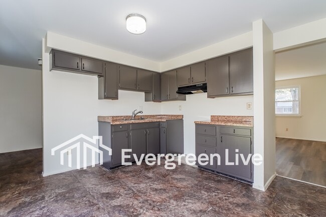 Building Photo - 6319 Taylorsville Rd