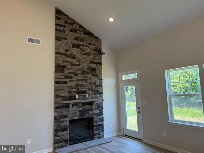 Building Photo - 18 Trout Lily Dr