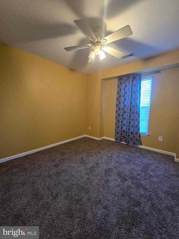 Building Photo - 160 Leeds Creek Cir