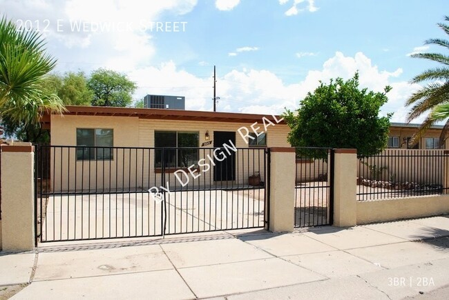 Building Photo - Remodeled Desert Shadows 3 Bed 2 Bath Town...