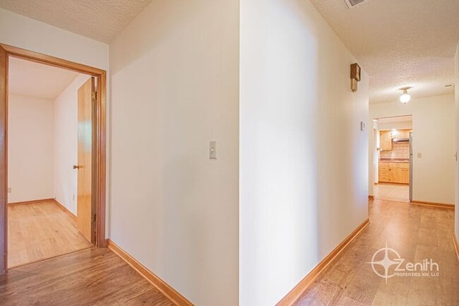 Building Photo - 6509 Louisiana Dr