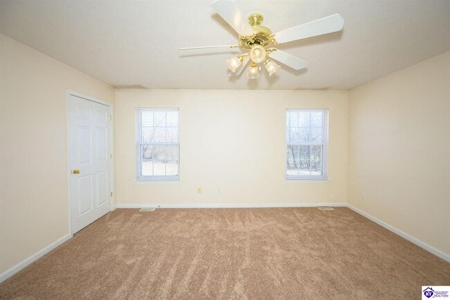 Building Photo - 132 Pointers Ct
