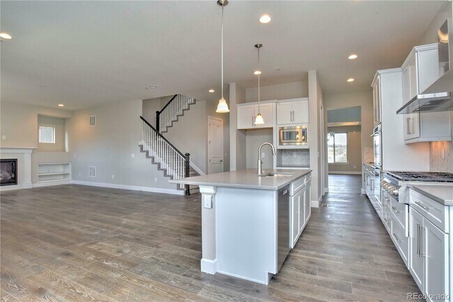 Building Photo - 6040 S Olive Ct