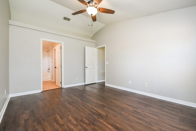 Building Photo - 15443 Margaux Dr