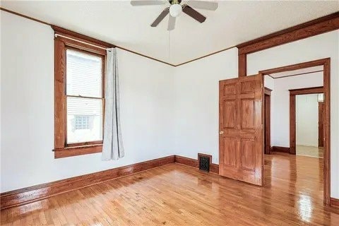 Building Photo - 619 Hamburg Ave