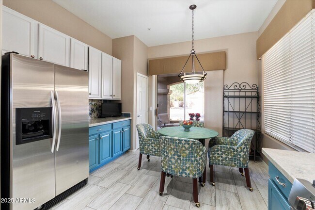 Building Photo - 10527 E Tierra Buena Ln