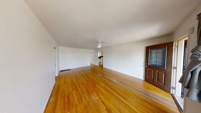 Building Photo - 3BD/2BA on Dorothy Drive!