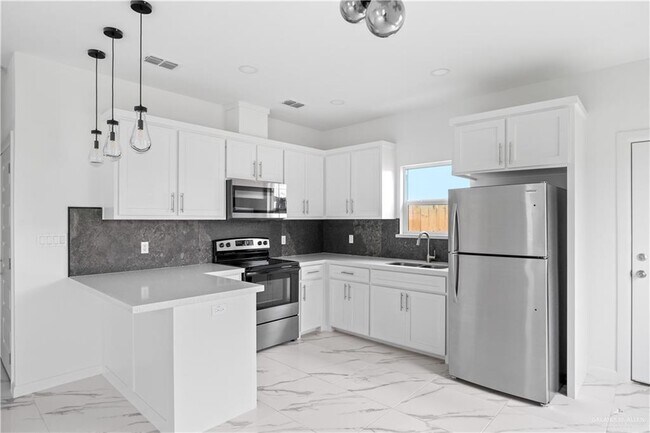 Building Photo - 14 N 24th St