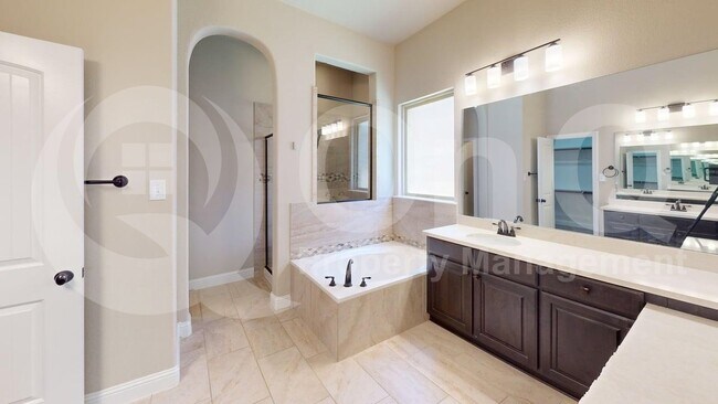 Building Photo - 1108 Horsetail Dr