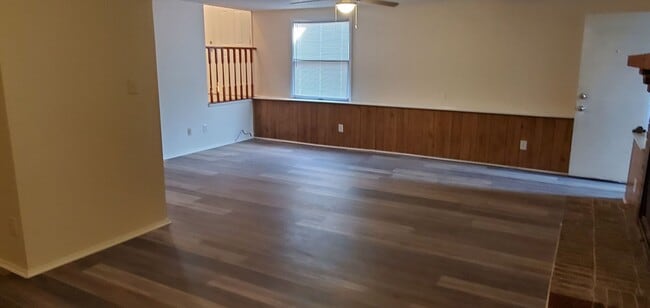 Building Photo - 7402 Brigmore Dr