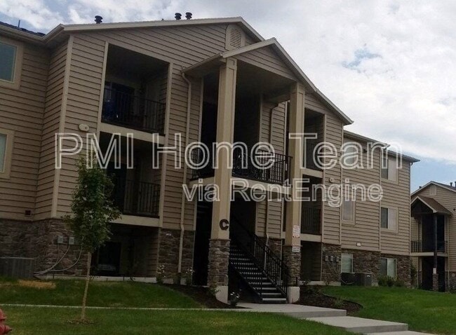 Primary Photo - 2510 Charleston Ave