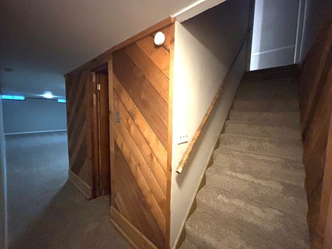 Building Photo - Remodeled 4BR Near Eastborough w/ Finished Basement & HUGE Fenced Yard – $2,000