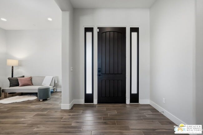 Building Photo - 75396 Mansfield Dr