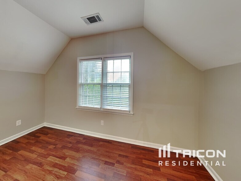 Building Photo - 2669 Brookwest Ln SW