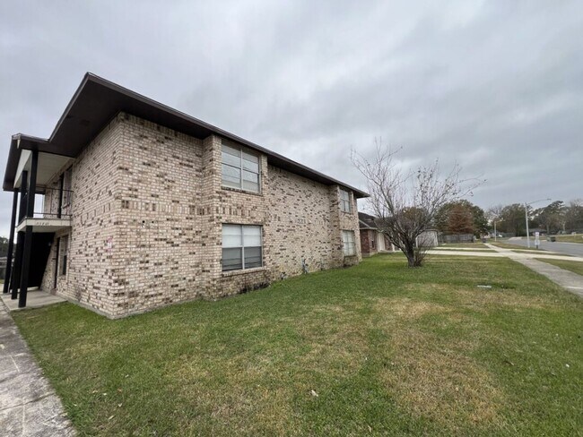 Building Photo - Weston St.