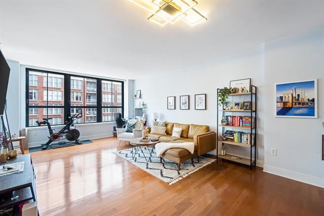 Building Photo - 1025 MAXWELL Ln