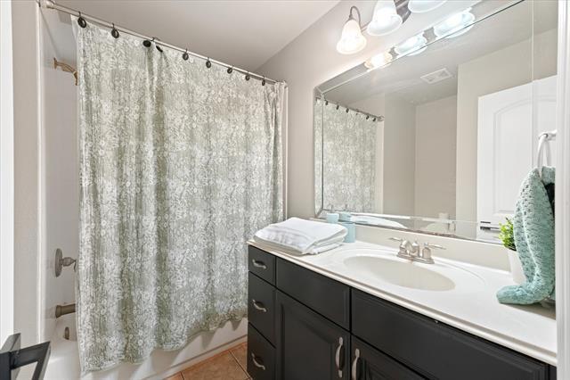 Building Photo - 4007 Brownstone Ct