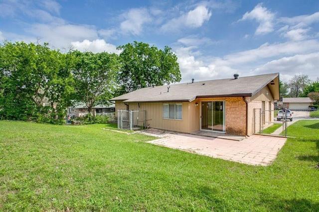 Building Photo - 1723 Windchime Dr