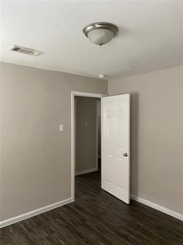 Building Photo - 2405 Jennings Ave