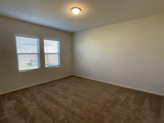 Building Photo - 10084 Pappas Dr
