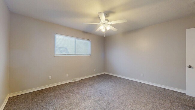 Building Photo - 7405 Marlborough Ave