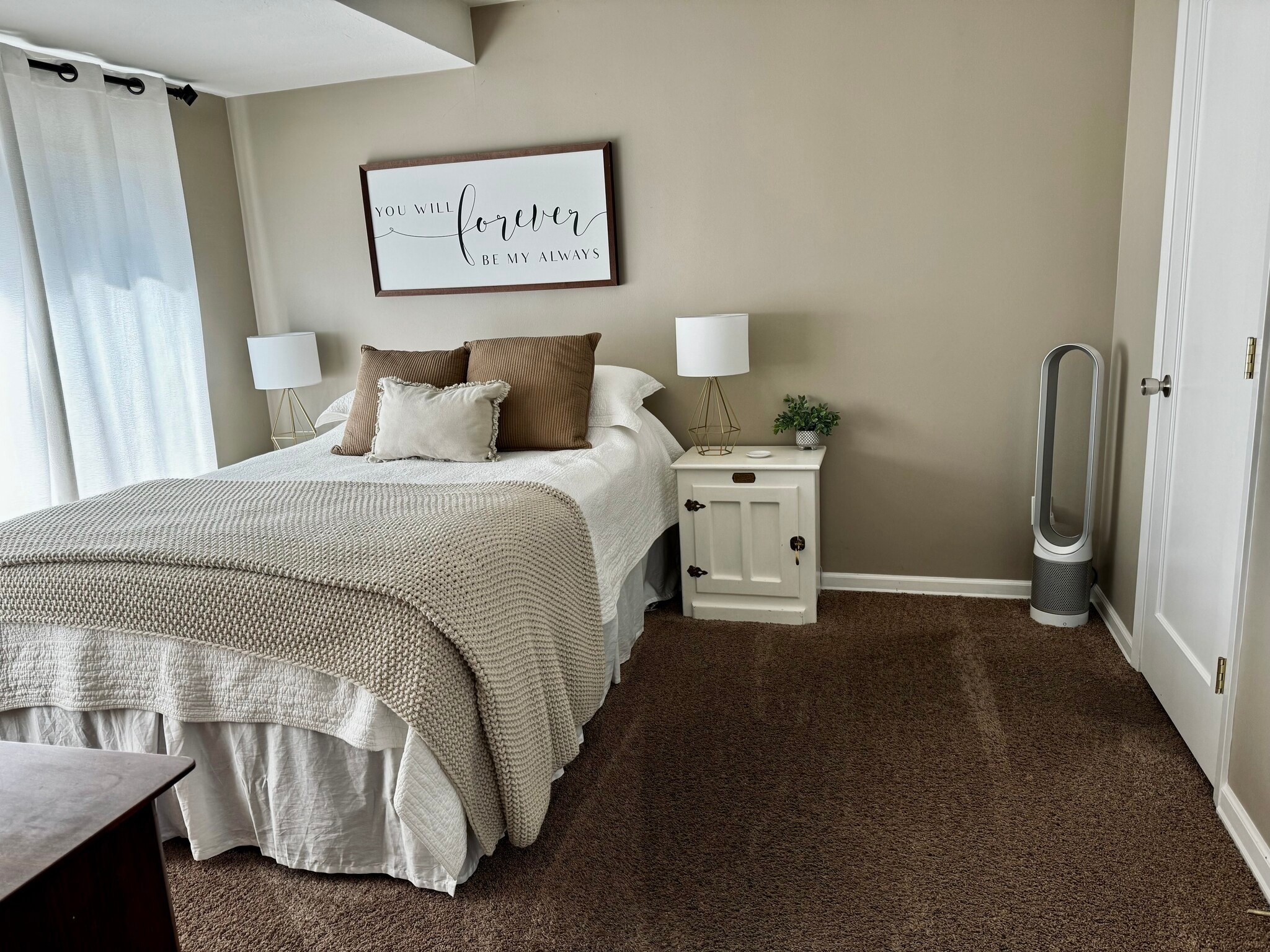 Building Photo - 217 Eastwood Dr