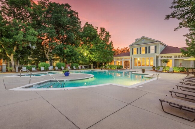 Building Photo - 1302 Belle Point Dr