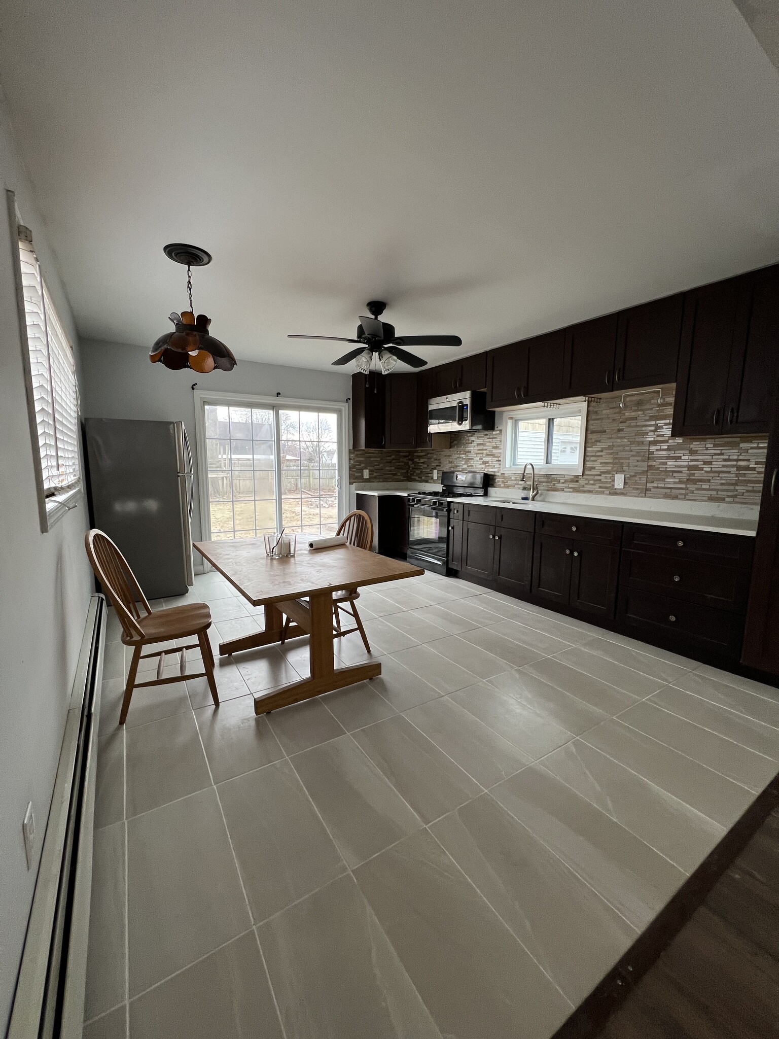 renovated kitchen - 10 Janice Ln