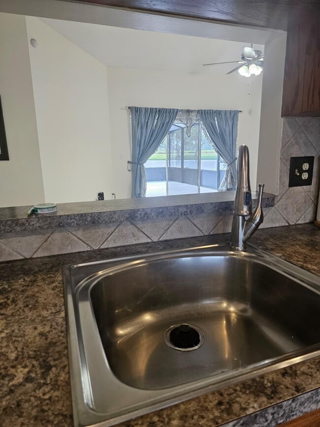 Building Photo - 5220 Rosen Blvd