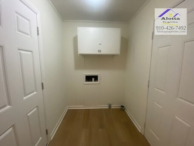 Building Photo - 525 Odell Rd