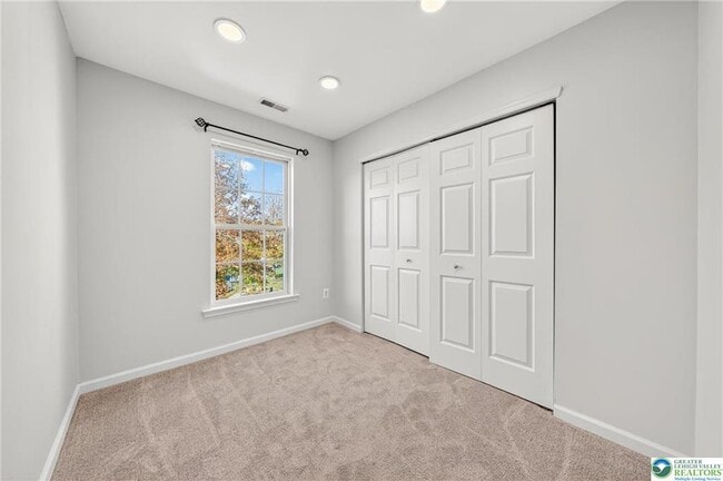 Building Photo - 4596 Jasmine Dr